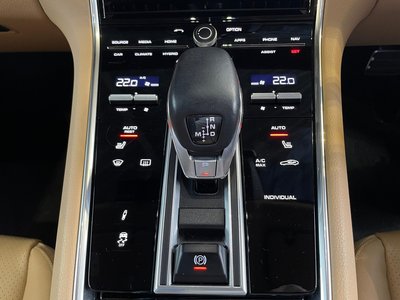 2019 Porsche PANAMERA thumbnail 46