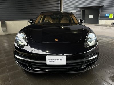 2019 Porsche PANAMERA photo 2