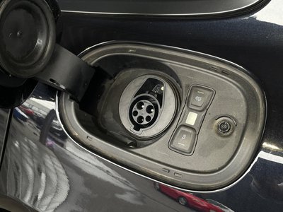 2019 Porsche PANAMERA photo 16