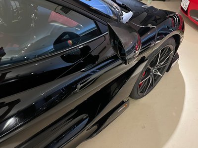 صورة 25 لـ 2021 Mclaren 765LT