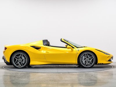 2021 Ferrari F8 SPIDER photo 35