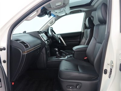 2021 Toyota LAND CRUISER PRADO — фото 11