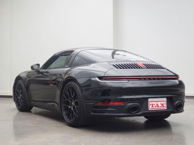 2023 Porsche 911 thumbnail 21