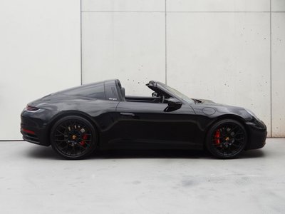 2023 Porsche 911 thumbnail 19