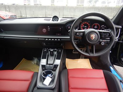 2023 Porsche 911 photo 9