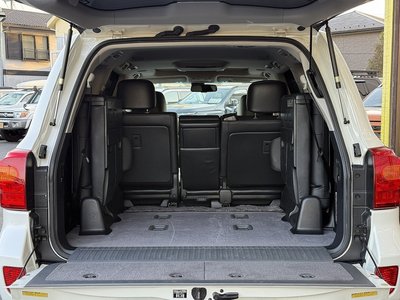 صورة 10 لـ 2012 Toyota LAND CRUISER 200