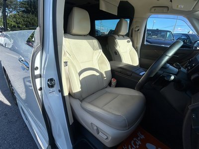 2023 Toyota ALPHARD — фото 29