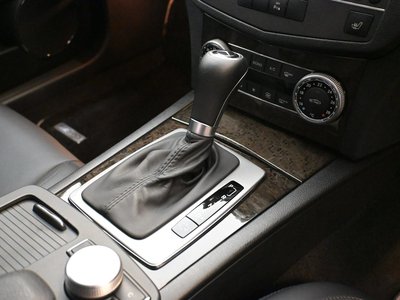 2010 Mercedes-BENZ C-CLASS AMG — фото 6