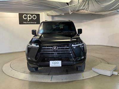 صورة 5 لـ 2025 Lexus GX
