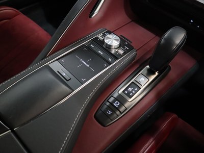2017 Lexus LC — фото 30
