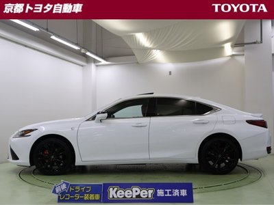 2023 Lexus ES photo 2