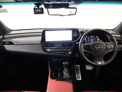 2023 Lexus ES photo 4