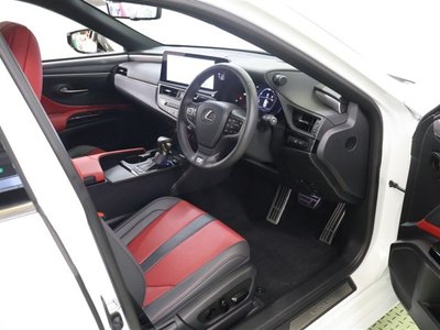 2023 Lexus ES thumbnail 29