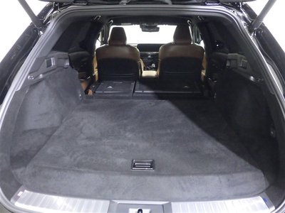 2025 Toyota CROWN ESTATE thumbnail 31