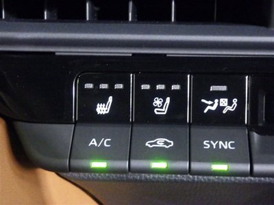 2025 Toyota CROWN ESTATE thumbnail 22