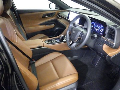2025 Toyota CROWN ESTATE photo 10