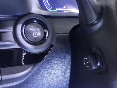 2025 Toyota CROWN ESTATE photo 16
