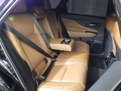 2025 Toyota CROWN ESTATE thumbnail 25