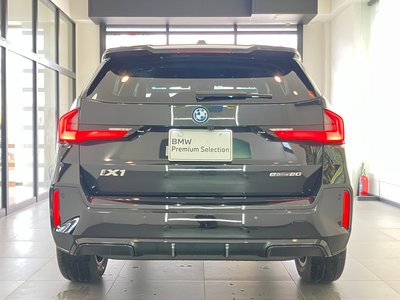 2026 BMW IX1 photo 8