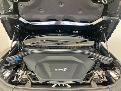 2026 BMW IX1 photo 13