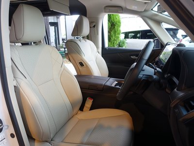 2024 Toyota ALPHARD — фото 28