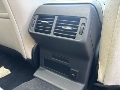 2023 LAND Rover RANGE ROVER VELAR thumbnail 42