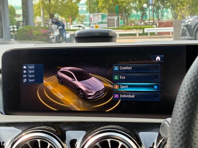 2025 Mercedes-BENZ CLA thumbnail 39