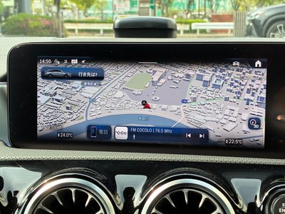 2025 Mercedes-BENZ CLA photo 3