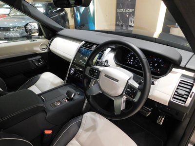 2023 LAND Rover DISCOVERY — фото 5