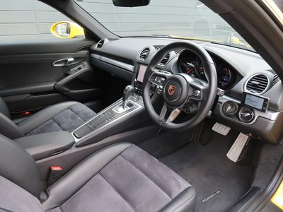 2018 Porsche 718 thumbnail 28
