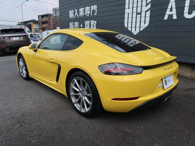 2018 Porsche 718 thumbnail 22
