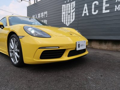 2018 Porsche 718 photo 2