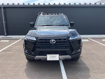 2025 Lexus GX photo 2