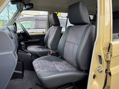 2024 Toyota LAND CRUISER 70 thumbnail 17