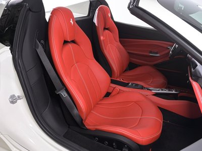 صورة 16 لـ 2022 Ferrari F8 SPIDER