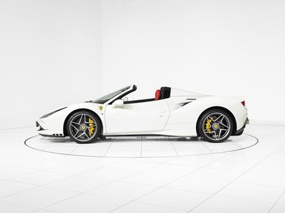 صورة 10 لـ 2022 Ferrari F8 SPIDER