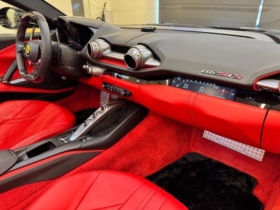 2020 Ferrari 812 GTS 照片 16