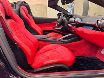 2020 Ferrari 812 GTS 照片 15