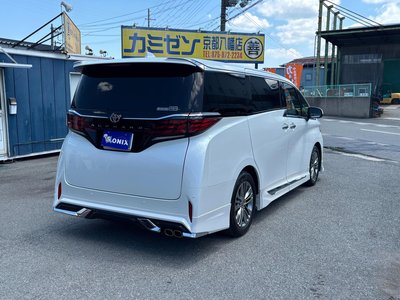 2024 Toyota ALPHARD — фото 4