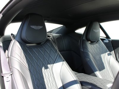2025 Aston Martin DB12 缩略图 12