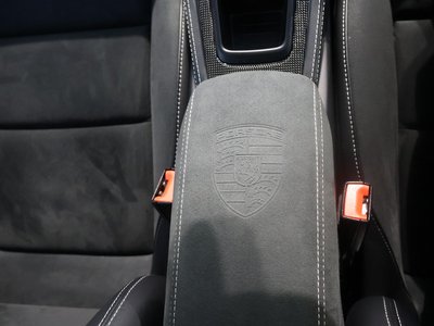 2025 Porsche 718 thumbnail 33