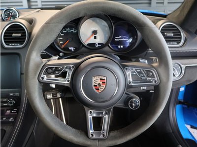 2025 Porsche 718 photo 13
