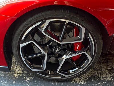 صورة 12 لـ 2022 Maserati MC20