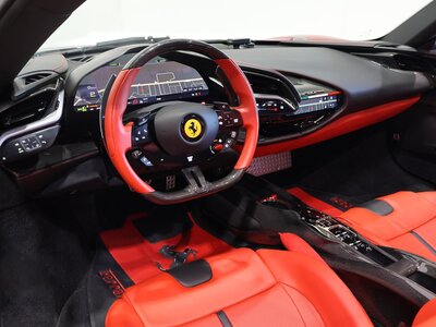 صورة 7 لـ 2023 Ferrari SF90 SPIDER