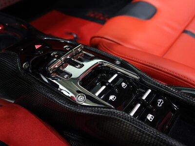 صورة 11 لـ 2023 Ferrari SF90 SPIDER