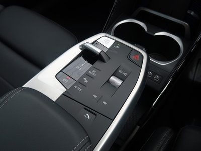 2025 BMW X2 thumbnail 28