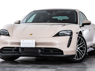 2021 Porsche TAYCAN photo 1