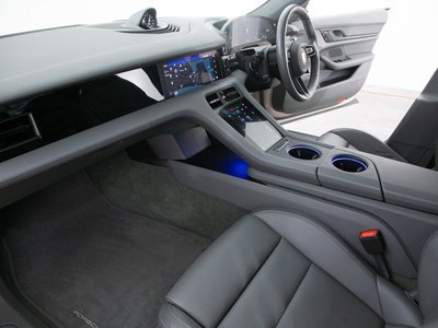 2021 Porsche TAYCAN thumbnail 55
