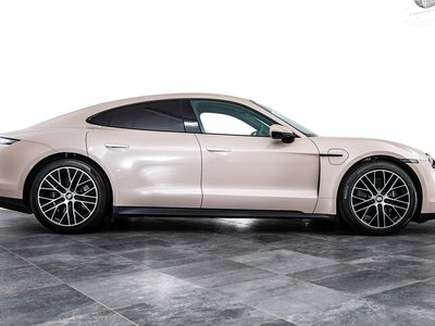 2021 Porsche TAYCAN thumbnail 17