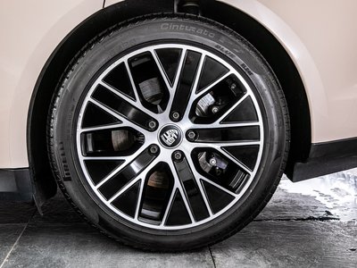 2021 Porsche TAYCAN thumbnail 39